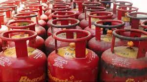 LPG ਸਿਲੰਡਰ ਦੀ ਕੀਮਤ ‘ਚ ਆਇਆ ਬਦਲਾਅ, PM ਮੋਦੀ ਨੇ ਮਹਿਲਾ ਦਿਵਸ ‘ਤੇ ਮਹਿਲਾਵਾਂ ਨੂੰ ਦਿੱਤਾ ਤੋਹਫ਼ਾ