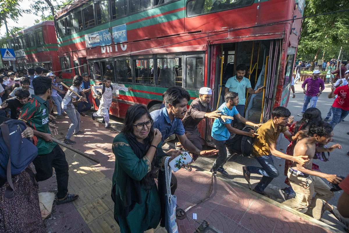 Bangladesh ਨੇ ਮਾਰੂ ਵਿਰੋਧ ਪ੍ਰਦਰਸ਼ਨਾਂ ਨੂੰ ਵਧਦਾ ਦੇਖ high security alert ਕੀਤਾ ਜਾਰੀ