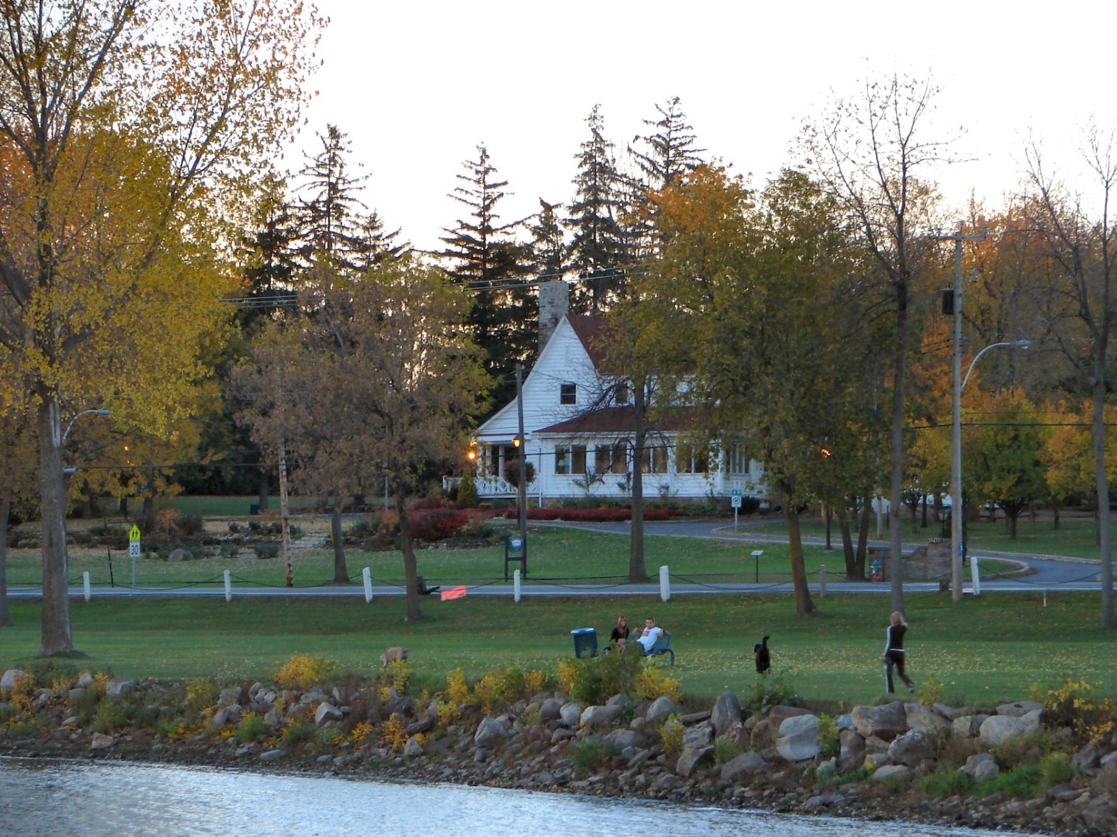 Montreal ਦੇ West Island ‘ਚ ਚੱਲੀਆਂ 30 ਤੋਂ 40 ਗੋਲੀਆਂ, 3 ਹਸਪਤਾਲ ‘ਚ ਦਾਖਲ