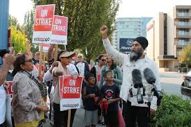 ਜਗਮੀਤ ਸਿੰਘ ਵਾਜਬ wages ਅਤੇ ਅਧਿਕਾਰਾਂ ਲਈ Kal Tire ਵਰਕਰਾਂ ਦੀ Picket line ਵਿੱਚ ਹੋਏ ਸ਼ਾਮਲ